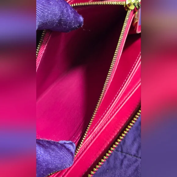 Louis Vuitton IKat Monogram Limited Edition Vernis Long Wallet - Picture 15 of 16